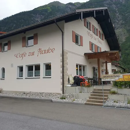 Cafe Zur Traube * Bach (Tyrol)