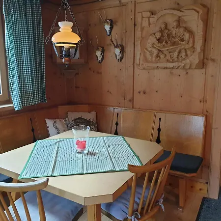 Inn Cafe Zur Traube Bach (Tyrol)
